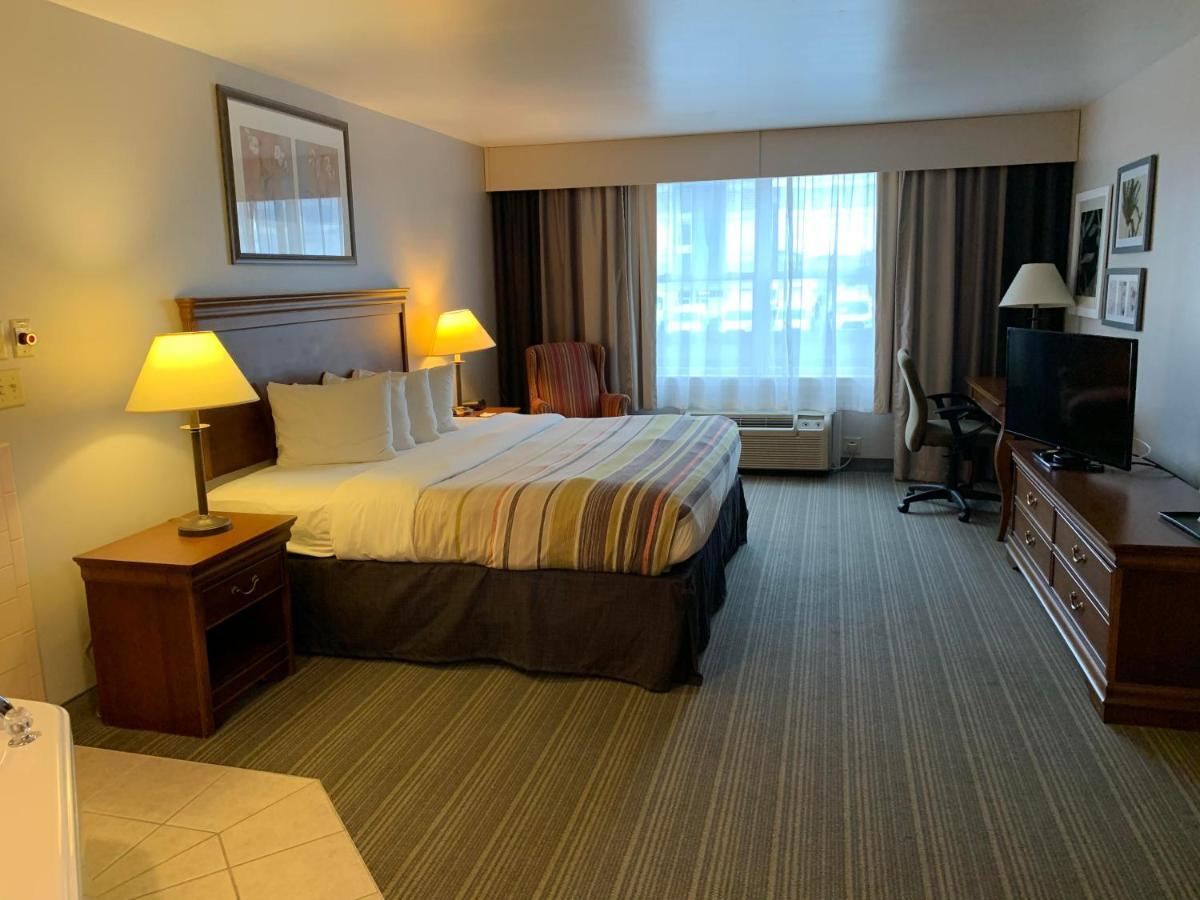 Hotel Country & By Radisson, Chambersburg, Pa 2*