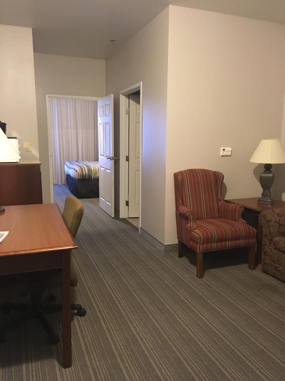 Country & By Radisson, Chambersburg, Pa Hotel 2*