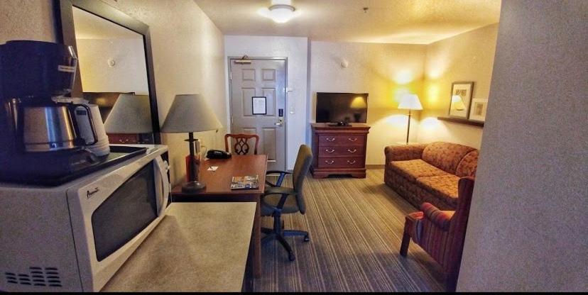 Country & By Radisson, Chambersburg, Pa Hotel 2*